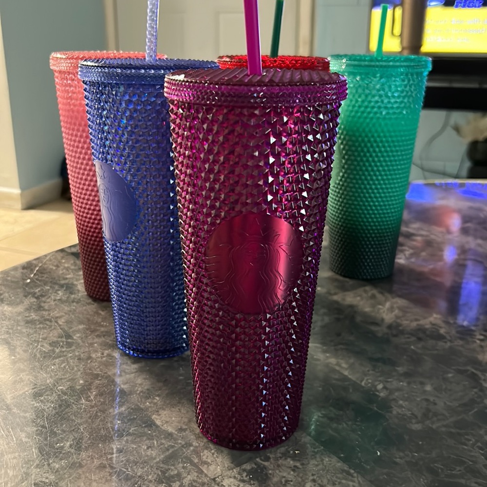 WINTER COLLECTION 2022 Ombre Blush Gradient Studded Tumbler | Venti |